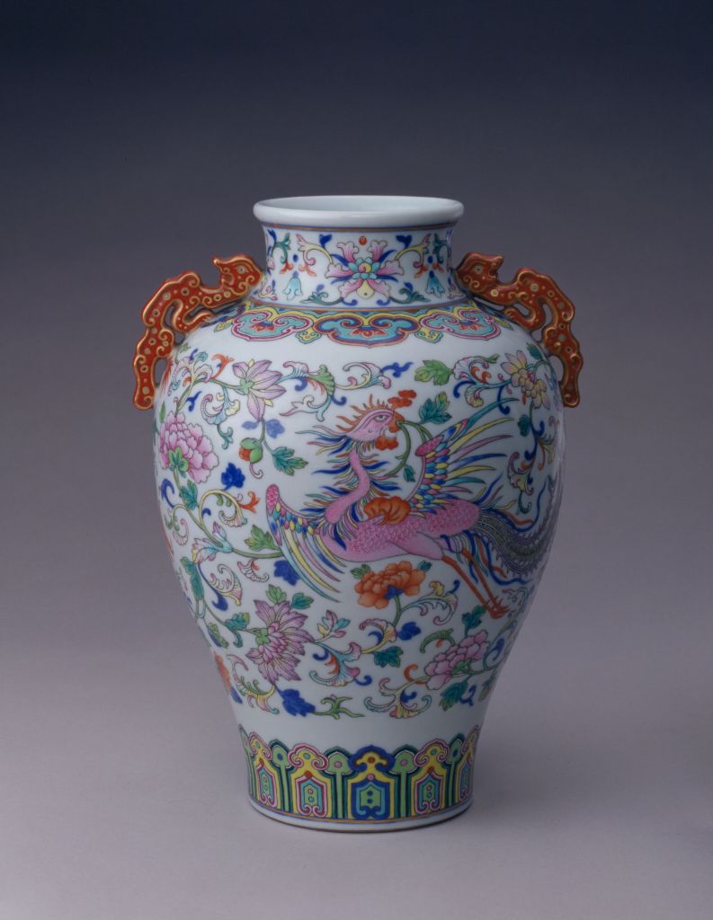 图片[1]-Pink colored dragon and phoenix vase with peony pattern and double ears-China Archive